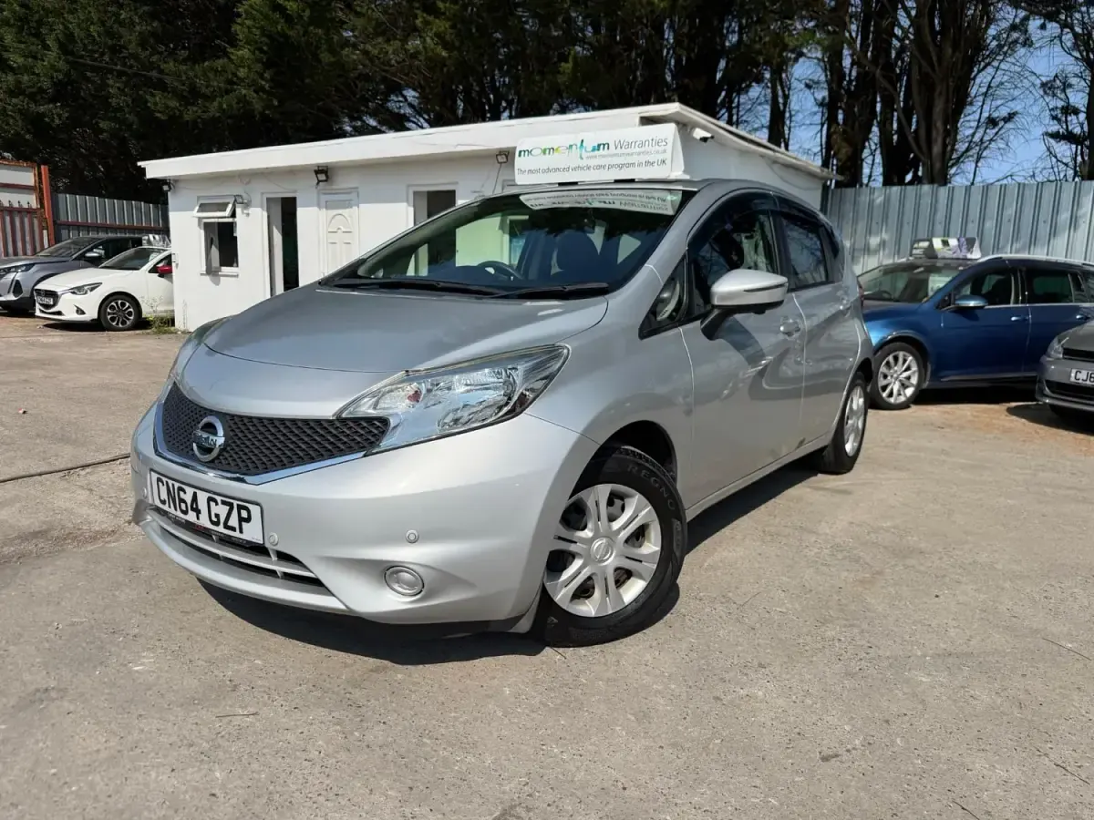 Begagnad Nissan Note Acenta 2014 Silver Halvkombi