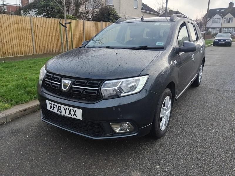 Used Dacia Logan MCV Lauréate 90 HP (66 kW) 2018 Grey Estate
