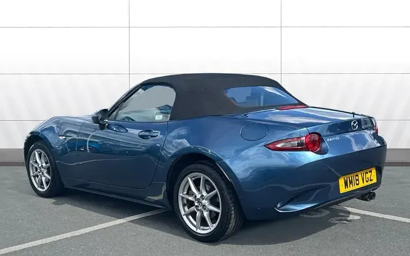 Used Mazda MX5 131 HP (96 kW) 2018 Blue Cabriolet