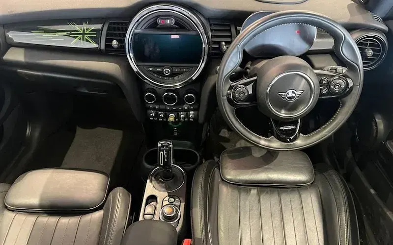 Used Mini Cooper Level 3 135 kW (184 HP) 2020 Green Hatchback