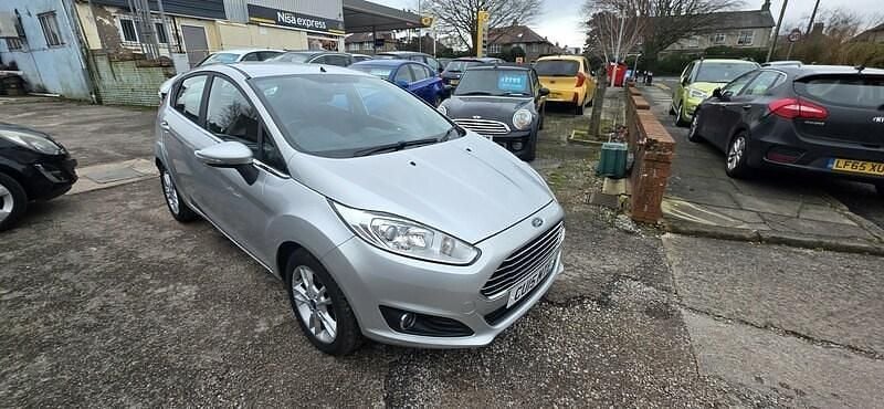 Used Ford Fiesta Zetec 2015 Silver Hatchback