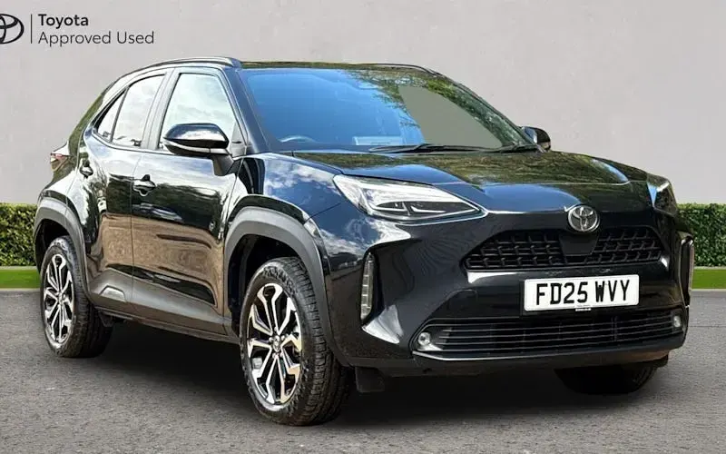 Used Toyota Yaris Cross Design 116 HP (85 kW) 2025 SUV