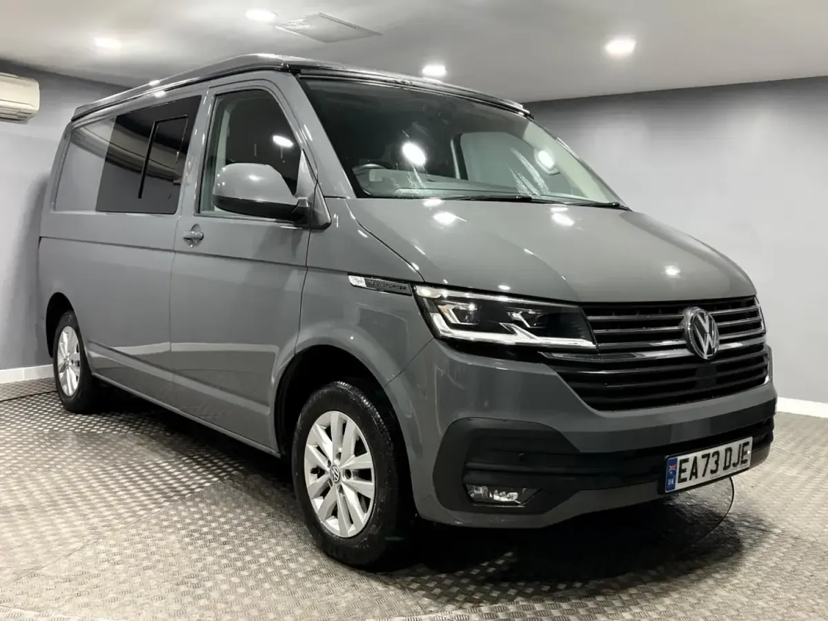 Używany VW Transporter Highline 150 KM (110 kW) 2023 Szary Van