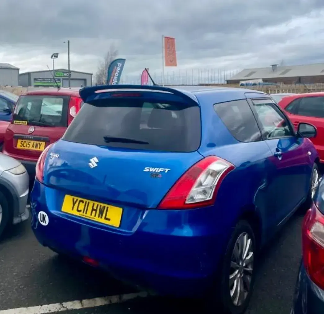 Used Suzuki Swift SZ4 2011 Blue Hatchback