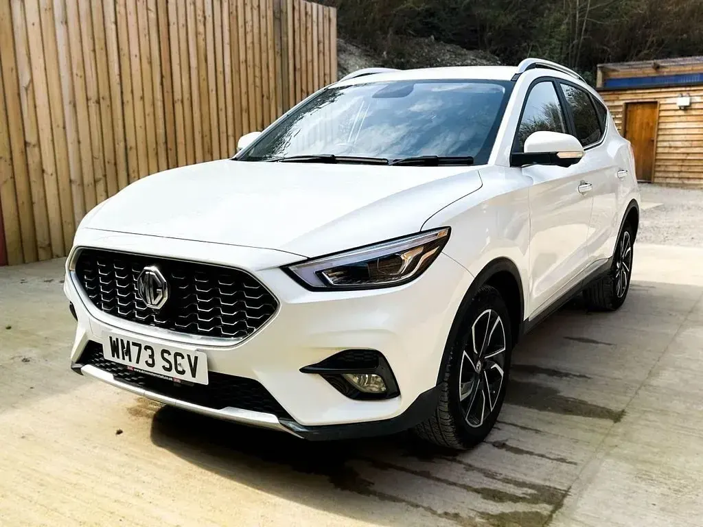 Used MG ZS Exclusive 111 HP (81 kW) 2024 White SUV