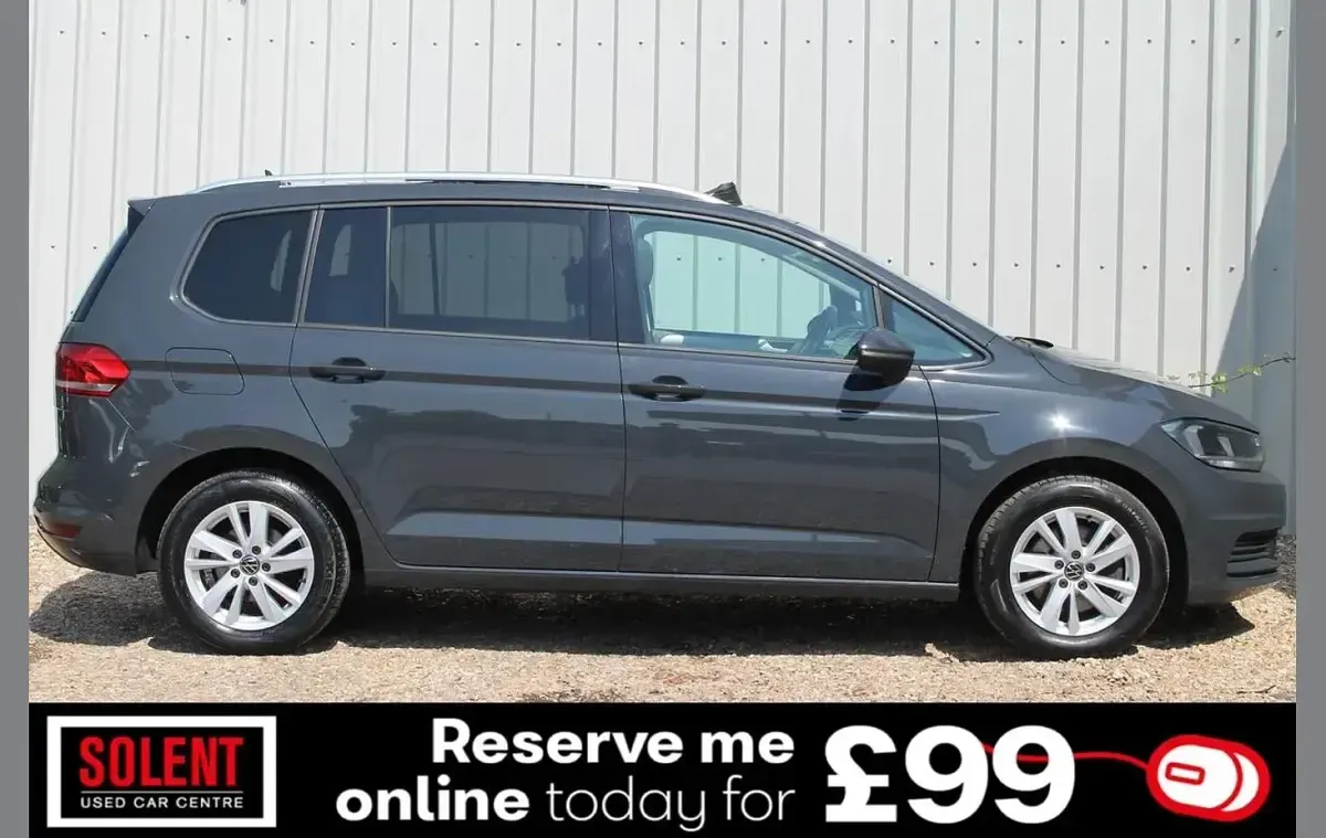 Used VW Touran Family 147 HP (108 kW) 2021 Grey MPV