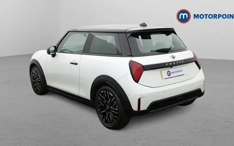 Used Mini Cooper Exclusive 150 kW (204 HP) 2026 Hatchback