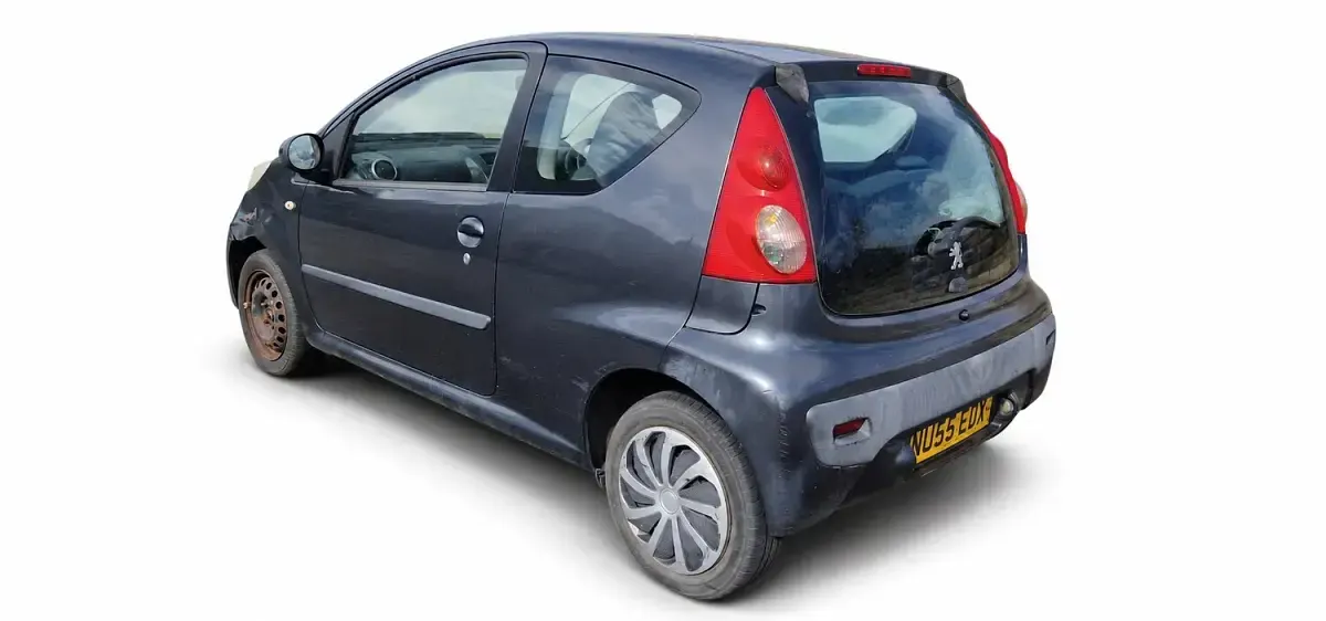 Used Peugeot 107 68 HP (50 kW) 2005 Grey Hatchback