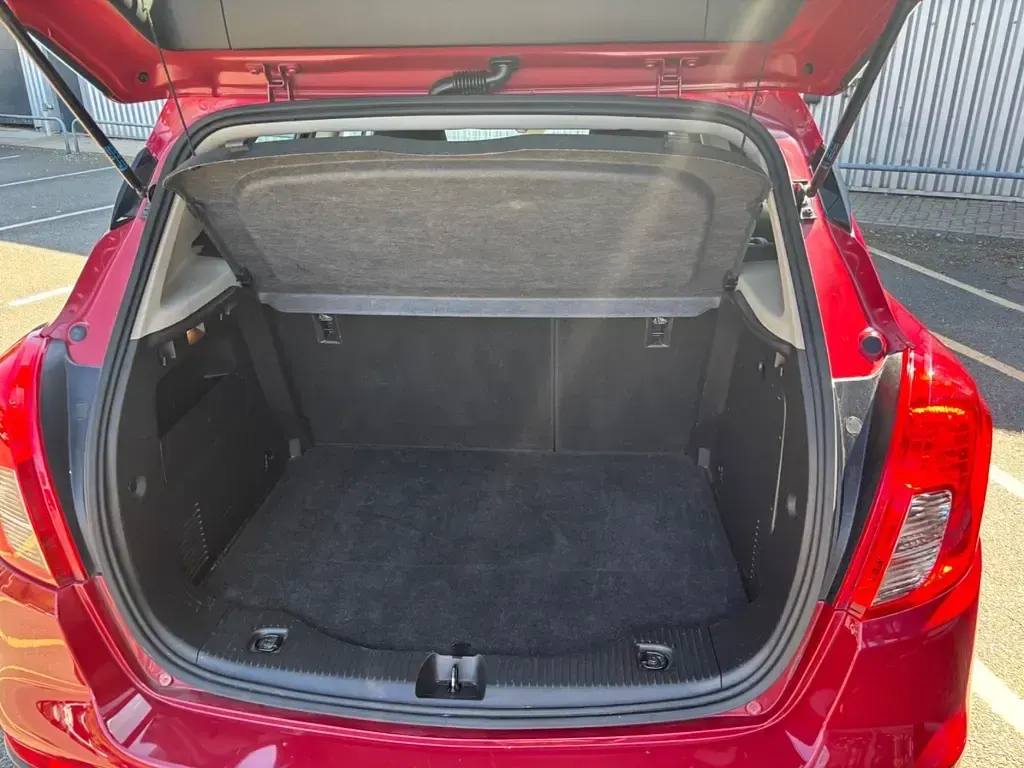 Used Vauxhall Mokka 140 HP (102 kW) 2019 Red SUV