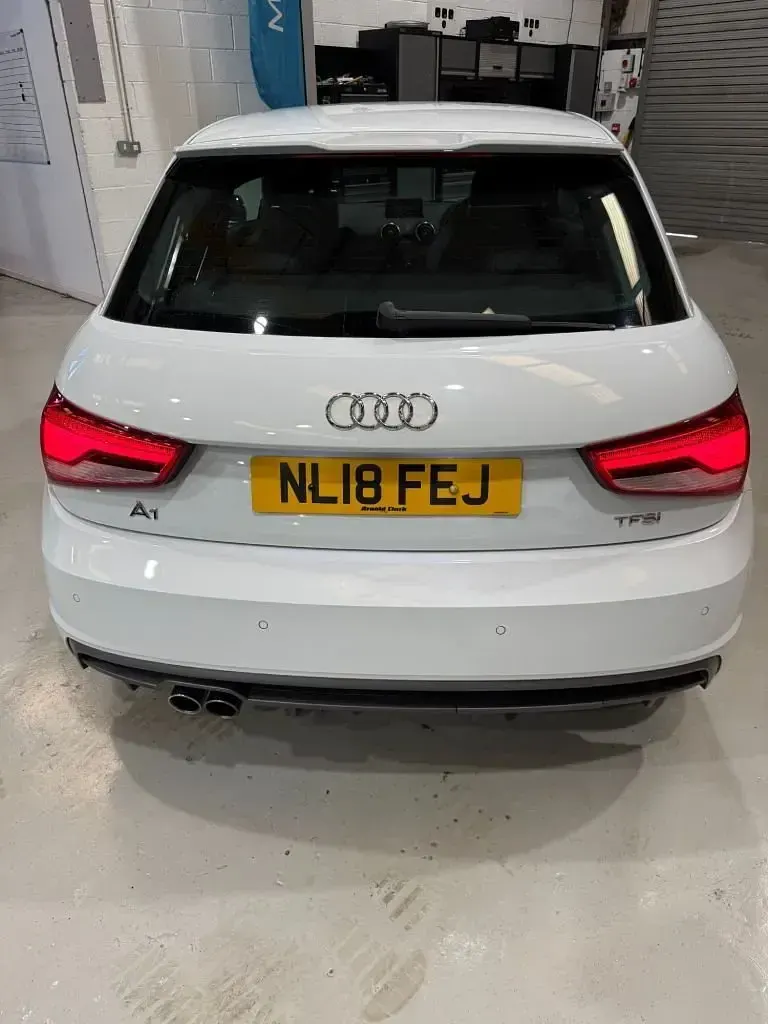 Used Audi A1 S-Line 125 HP (91 kW) 2018 White Hatchback