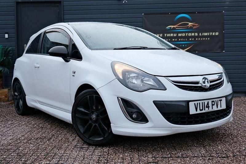 Used Vauxhall Corsa SRi 100 HP (73 kW) 2014 White Hatchback