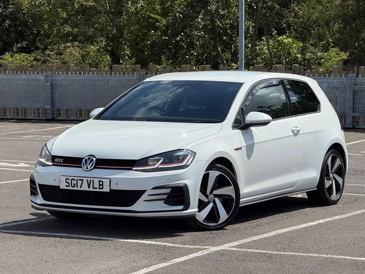 Used VW Golf VII GTI 2017 White Hatchback