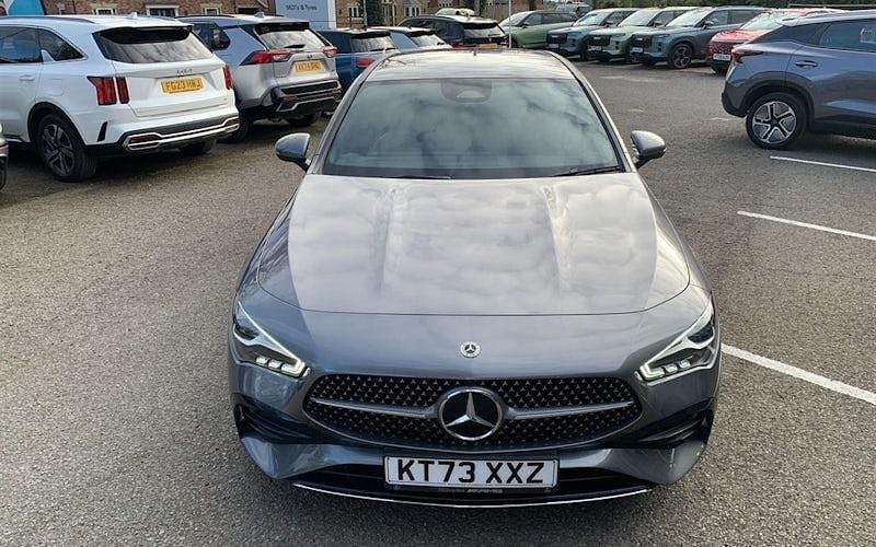 Used Mercedes CLA200 Shooting Brake Executive 163 HP (119 kW) 2025 Estate