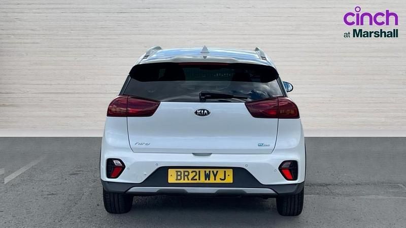 Used Kia Niro 139 HP (102 kW) 2021 White SUV