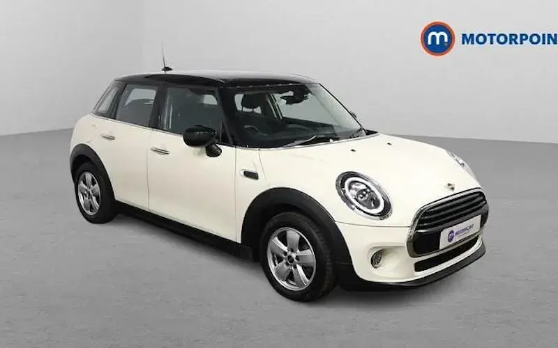 Usado Mini Cooper Classic 136 HP (100 kW) 2020 Citadino