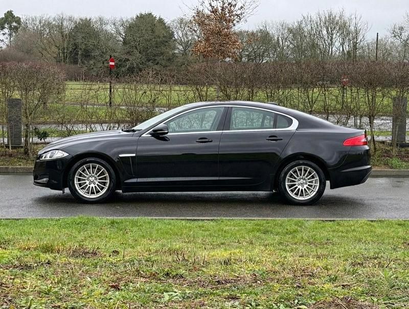 Begagnad Jaguar XF SE 163 HK (119 kW) 2012 Svart Sedan