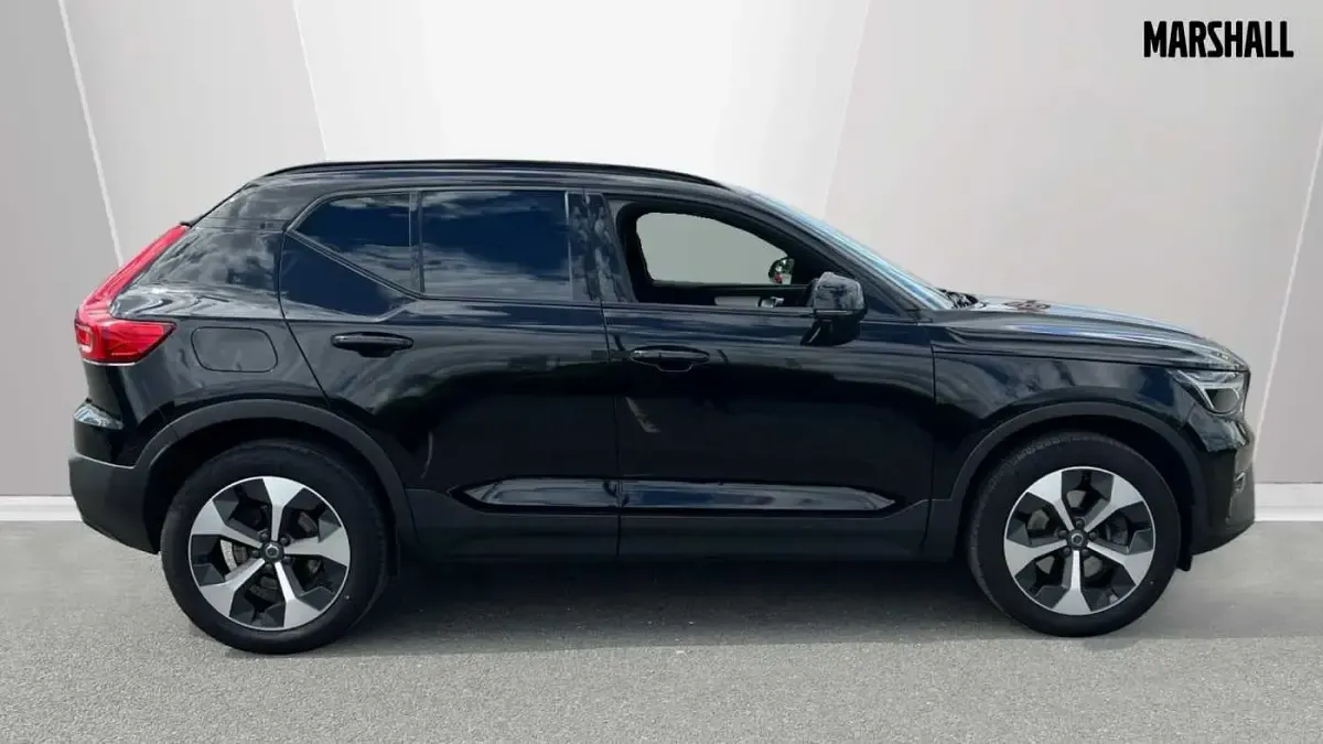 Used Volvo XC40 Plus 194 HP (142 kW) 2025 Black SUV