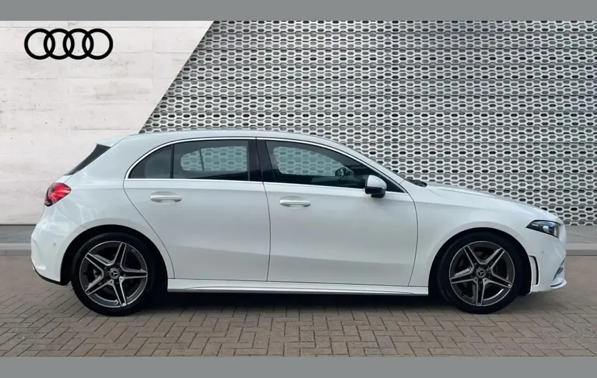 Used Mercedes A180 Executive 134 HP (98 kW) 2019 White Hatchback