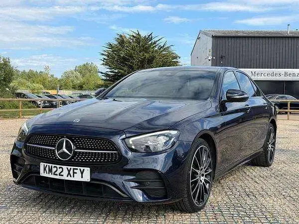 Used Mercedes E400 AMG line 2022 Blue Sedan