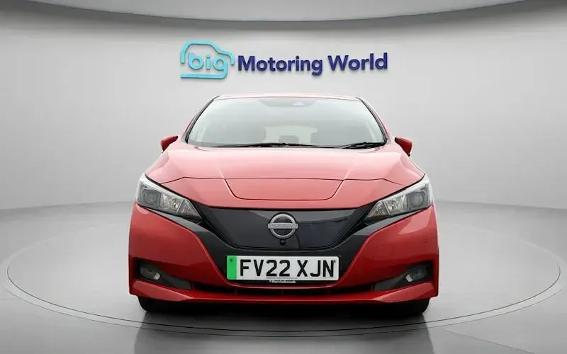 Used Nissan Leaf N-Connecta 110 kW (150 HP) 2025 Hatchback