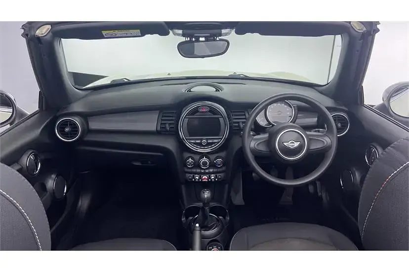 Used Mini Cooper Cabriolet 136 HP (100 kW) 2017 Pepper white Cabriolet