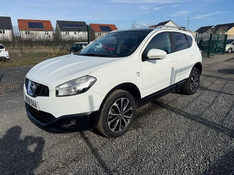 Used Nissan Qashqai N-TEC 2012 White SUV