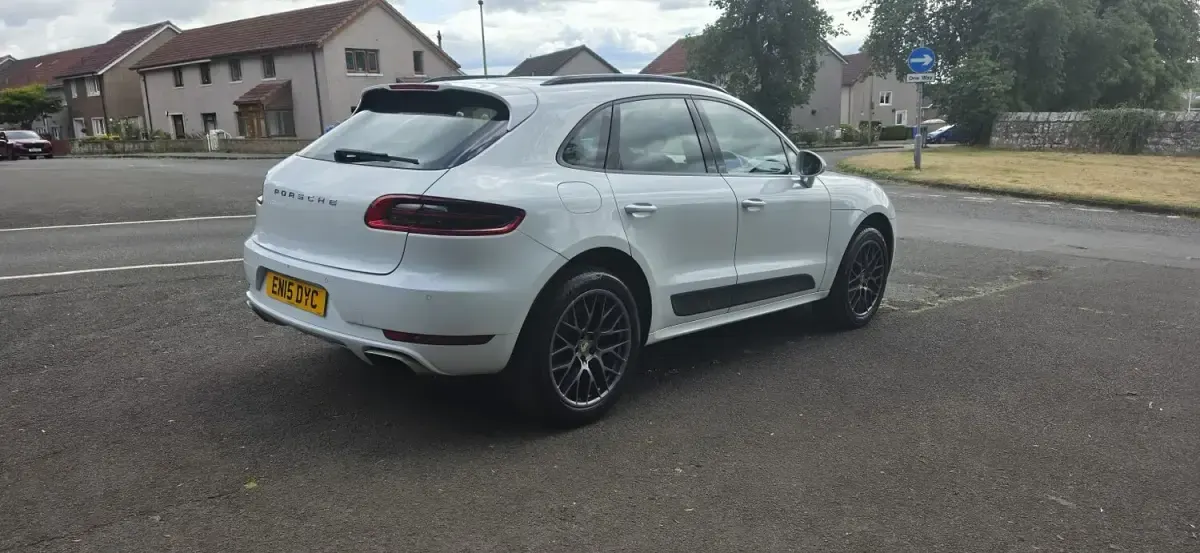 Used Porsche Macan 252 HP (185 kW) 2015 White SUV