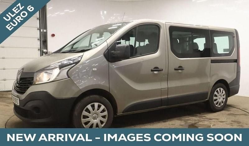 Used Renault Trafic 2019 Beige MPV