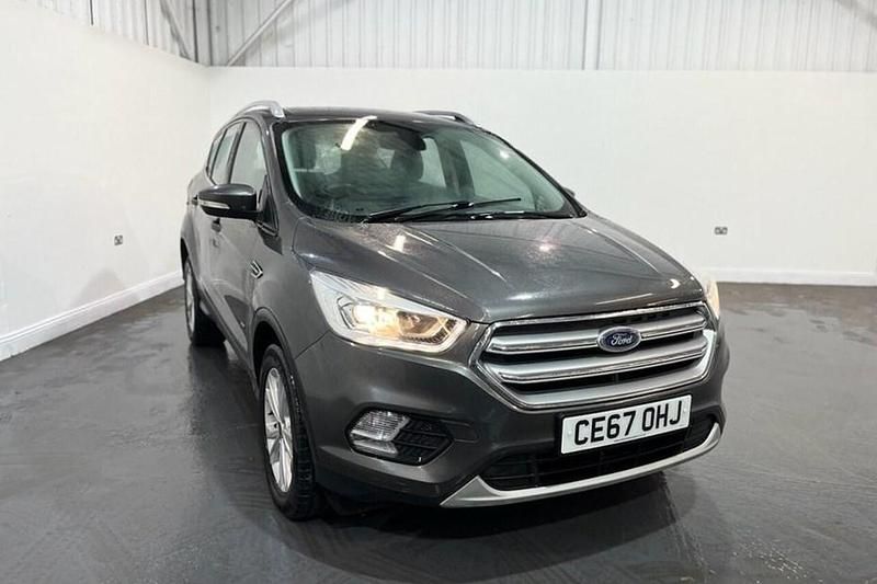 Used Ford Kuga Titanium 180 HP (132 kW) 2017 Grey SUV