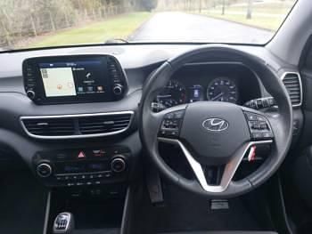 Used Hyundai Tucson SE 132 HP (97 kW) 2018 White SUV