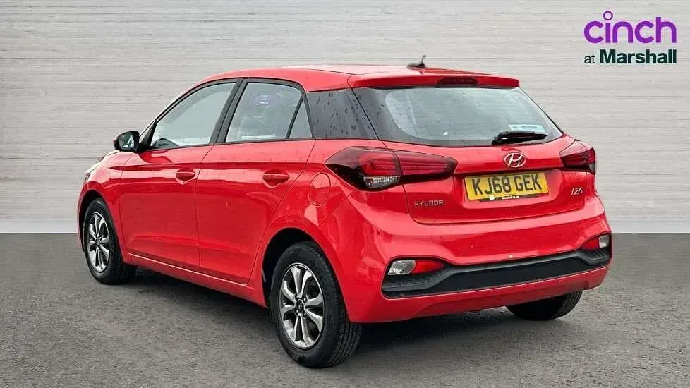 Używany Hyundai i20 SE 84 KM (61 kW) 2019 Czerwony Hatchback