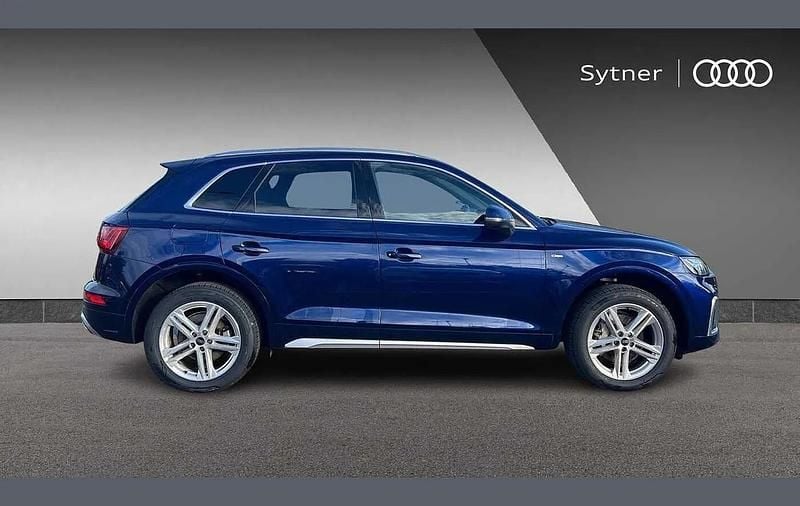 Used Audi Q5 S-Line 261 HP (191 kW) 2023 Blue SUV