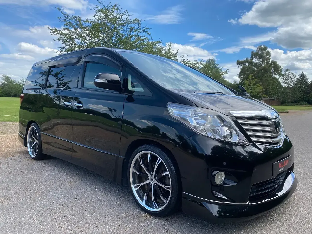 Used Toyota Alphard 170 HP (125 kW) 2009 Black MPV