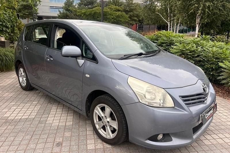 Blue Used 2010 Toyota Verso MPV | £1,650 (Super price) - Image 1/1
