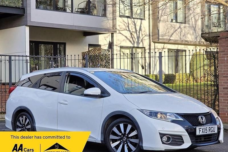 White Used 2015 Honda Civic SR Estate | £5,490 (Good price) - Image 1/1