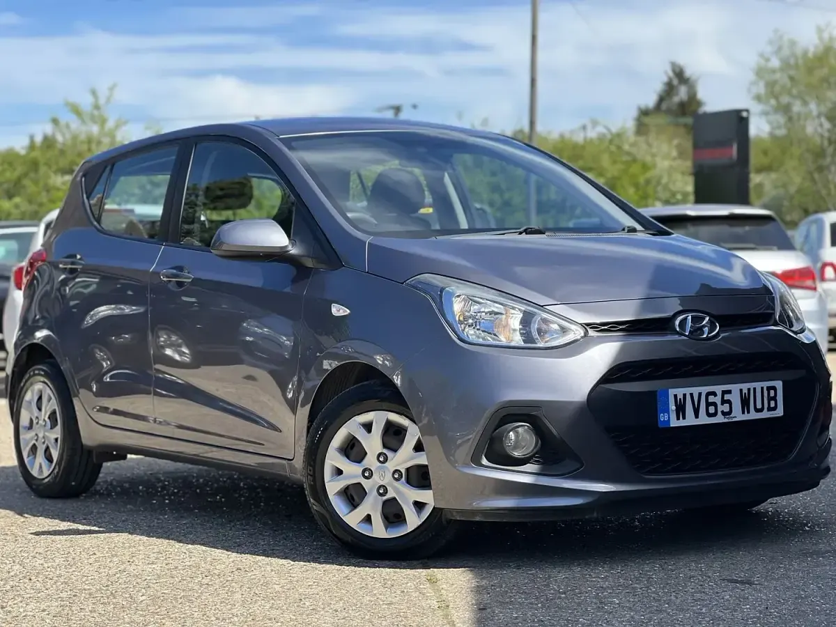Used Hyundai i10 SE 87 HP (63 kW) 2015 Grey Hatchback