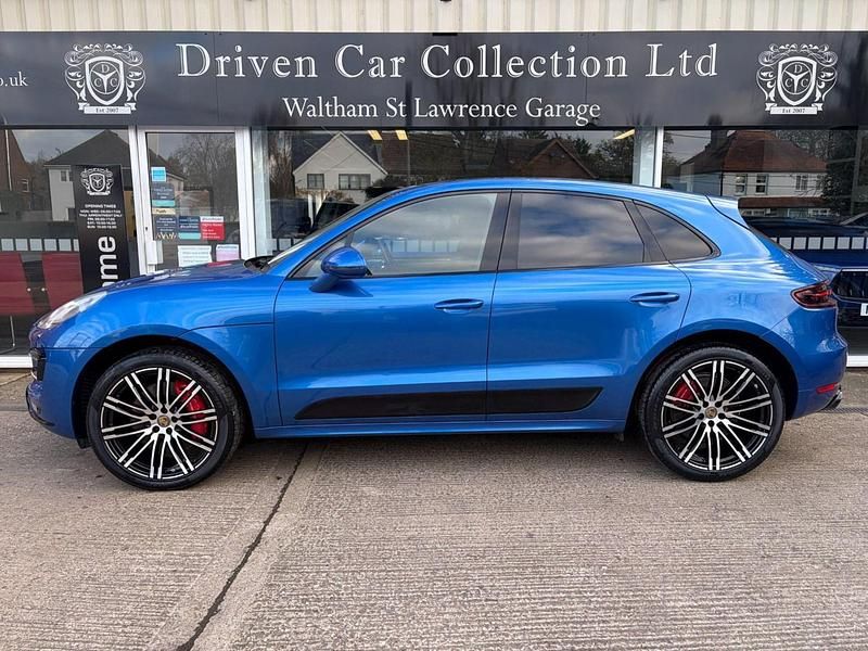 Used Porsche Macan Turbo Performance Package 400 HP (294 kW) 2017 Blue SUV