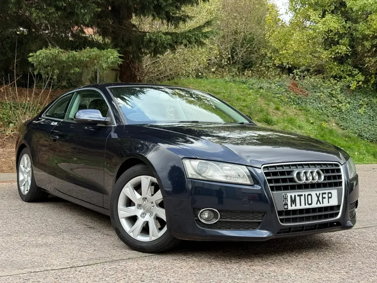 Usado Audi A5 180 HP (132 kW) 2010 Azul Coupé