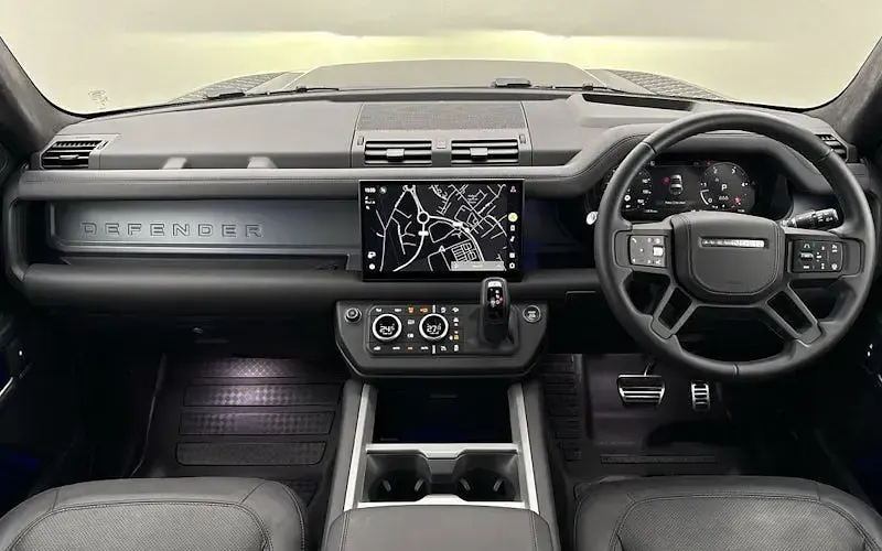 Used Land Rover Defender 349 HP (256 kW) 2025 Silver SUV