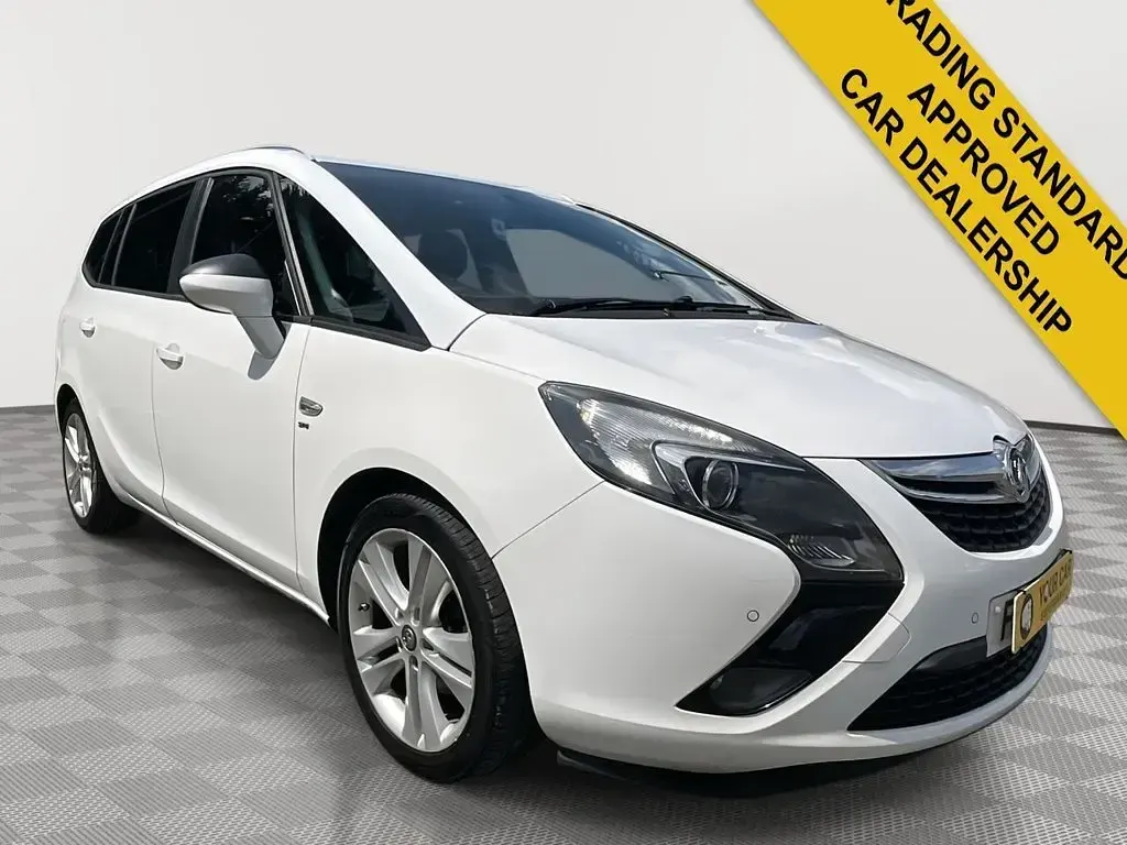 Used Vauxhall Zafira SRi 2016 White MPV
