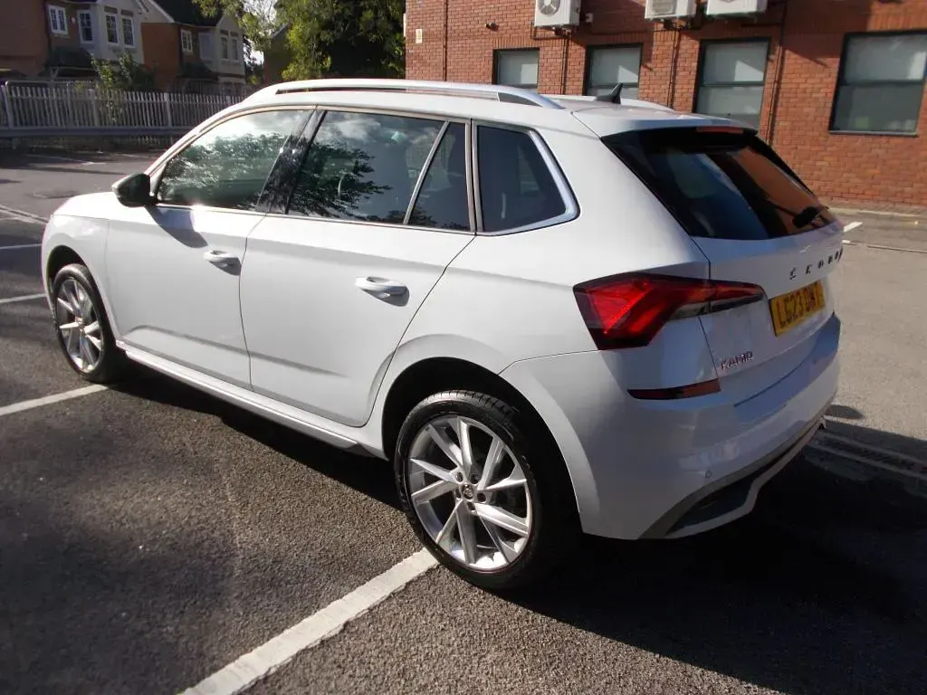 Used Skoda Kamiq SE L Executive 110 HP (80 kW) 2023 White SUV