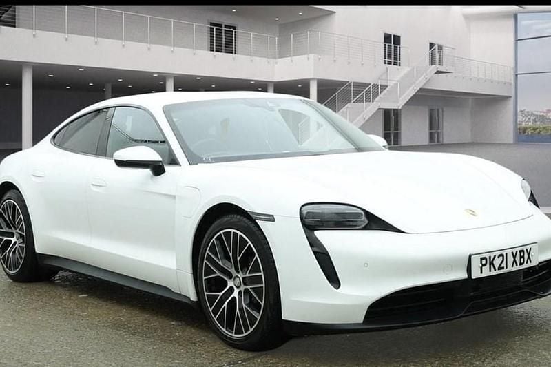 Used Porsche Taycan 350 kW (476 HP) 2021 Sedan