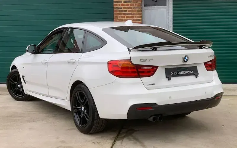 Begagnad BMW 330 M Sport 258 HK (189 kW) 2019 Halvkombi