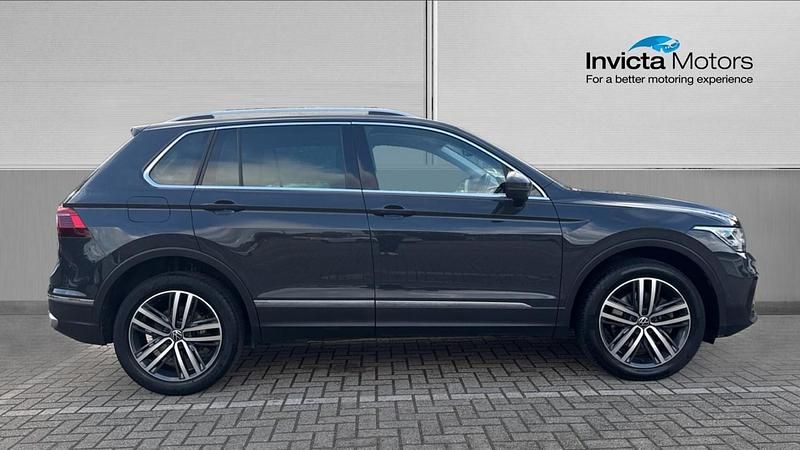 Used VW Tiguan Elegance 245 HP (180 kW) 2023 Grey SUV