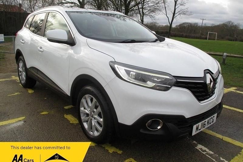 White Used 2016 Renault Kadjar Dynamique SUV | £6,790 (Fair price) - Image 1/1