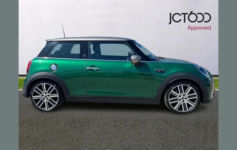 Used Mini Cooper S Exclusive 176 HP (129 kW) 2022 Green Hatchback