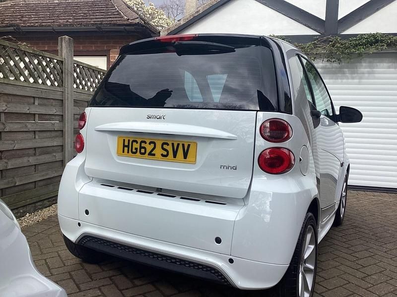 Used Smart ForTwo Coupé Passion 71 HP (52 kW) 2012 White Coupe