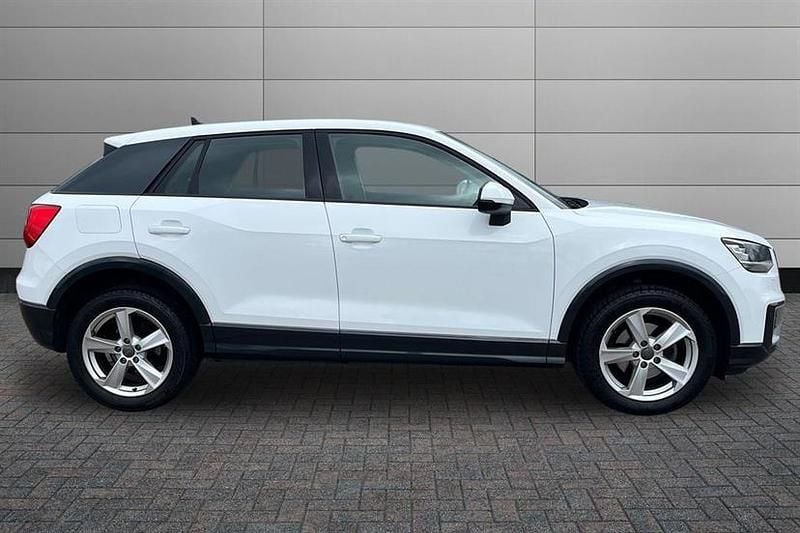Used Audi Q2 Sport 116 HP (85 kW) 2020 Ibis white SUV