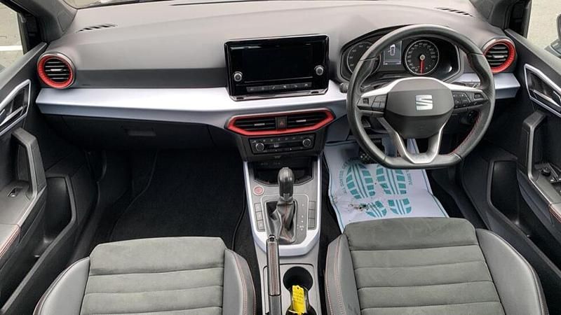 Used Seat Arona FR 108 HP (79 kW) 2023 Black SUV