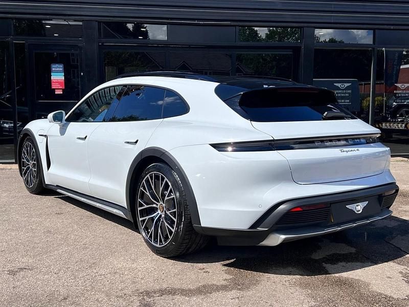 Used Porsche Taycan Cross Turismo 350 kW (476 HP) 2022 White Estate